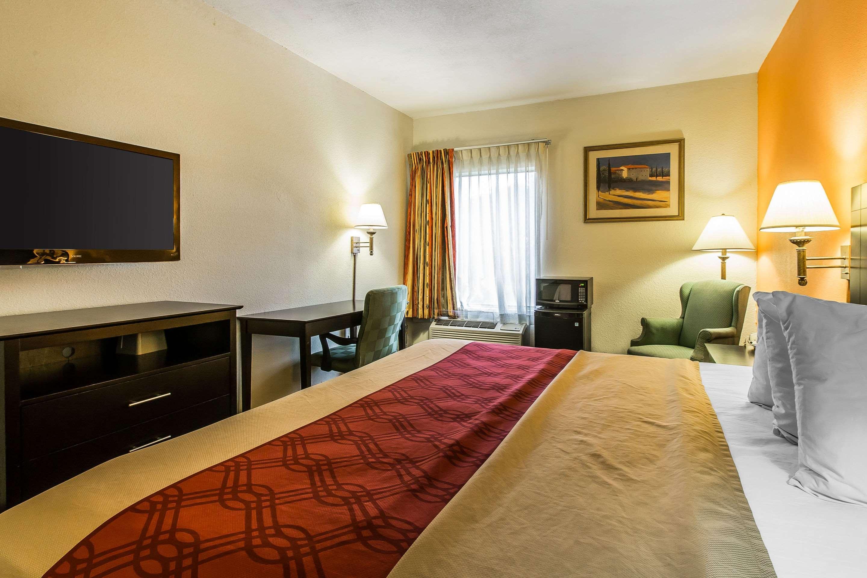 Quality Inn モートリー エクステリア 写真
