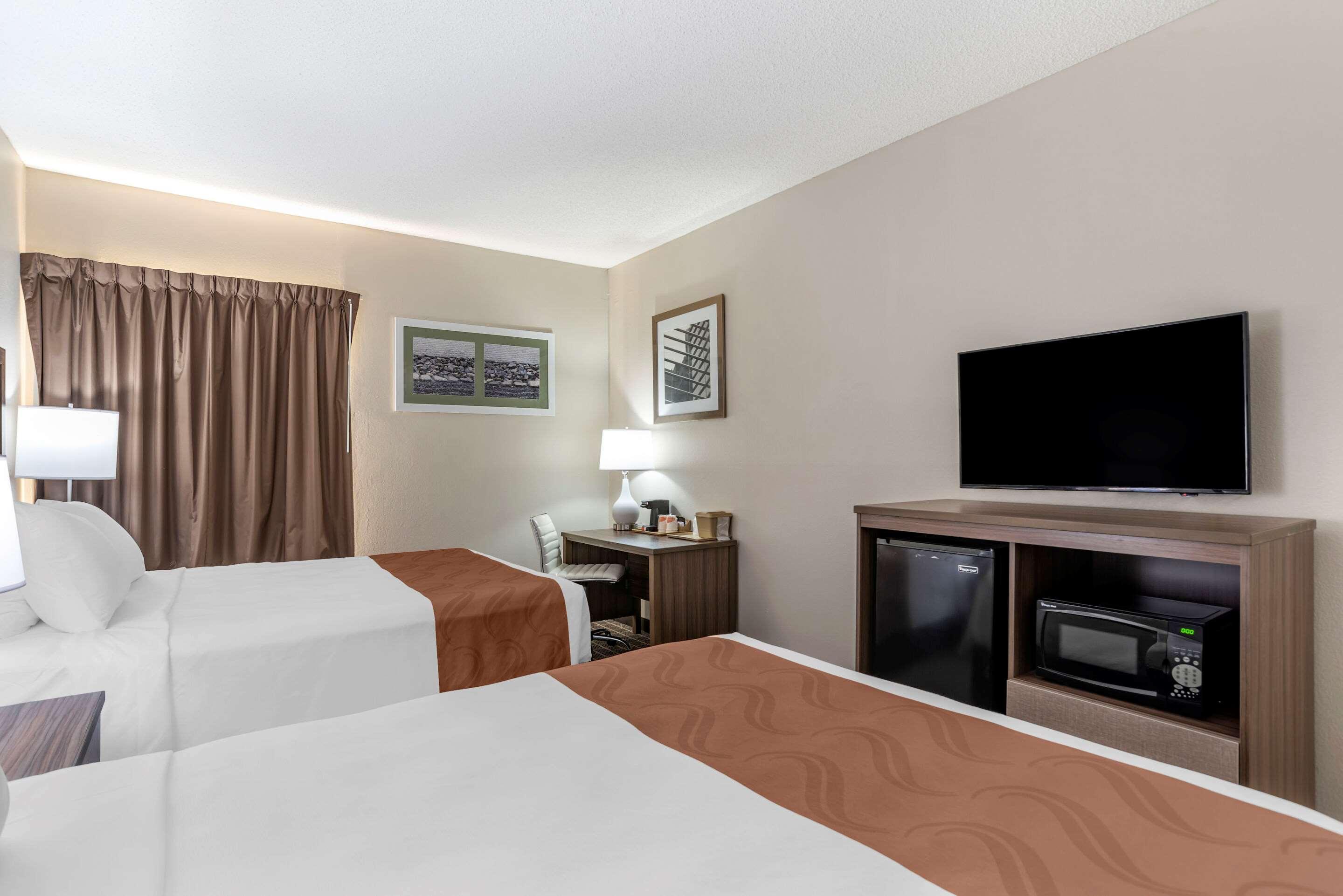 Quality Inn モートリー エクステリア 写真