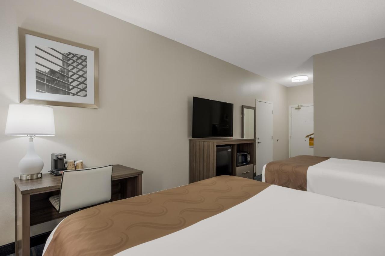 Quality Inn モートリー エクステリア 写真