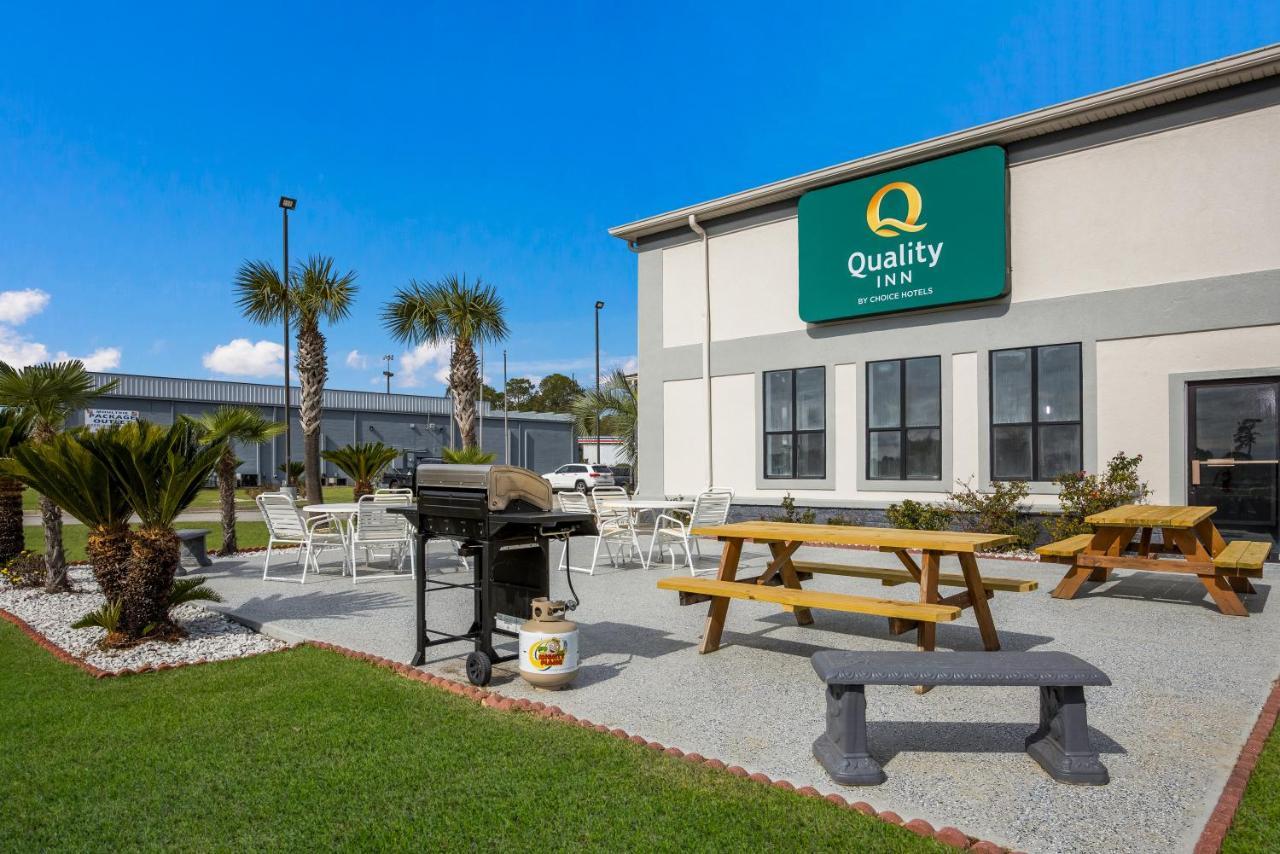 Quality Inn モートリー エクステリア 写真
