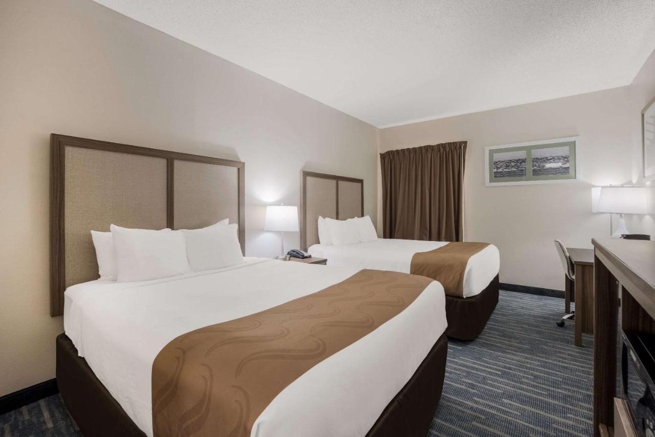 Quality Inn モートリー エクステリア 写真